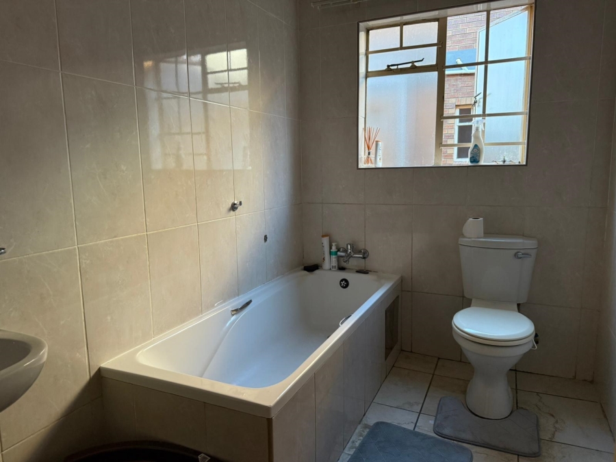 3 Bedroom Property for Sale in Waterval East North West